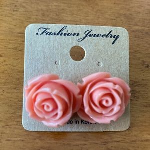 ModCloth Retro Floral Earrings